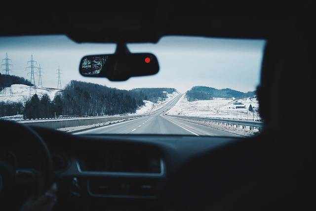 Conduite au Royaume-Uni : ce que vous devez savoir avant de partir pour un road trip