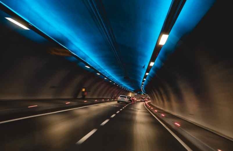 Comment traverser le tunnel sous la Manche en voiture en toute sécurité ? CAF de Nice