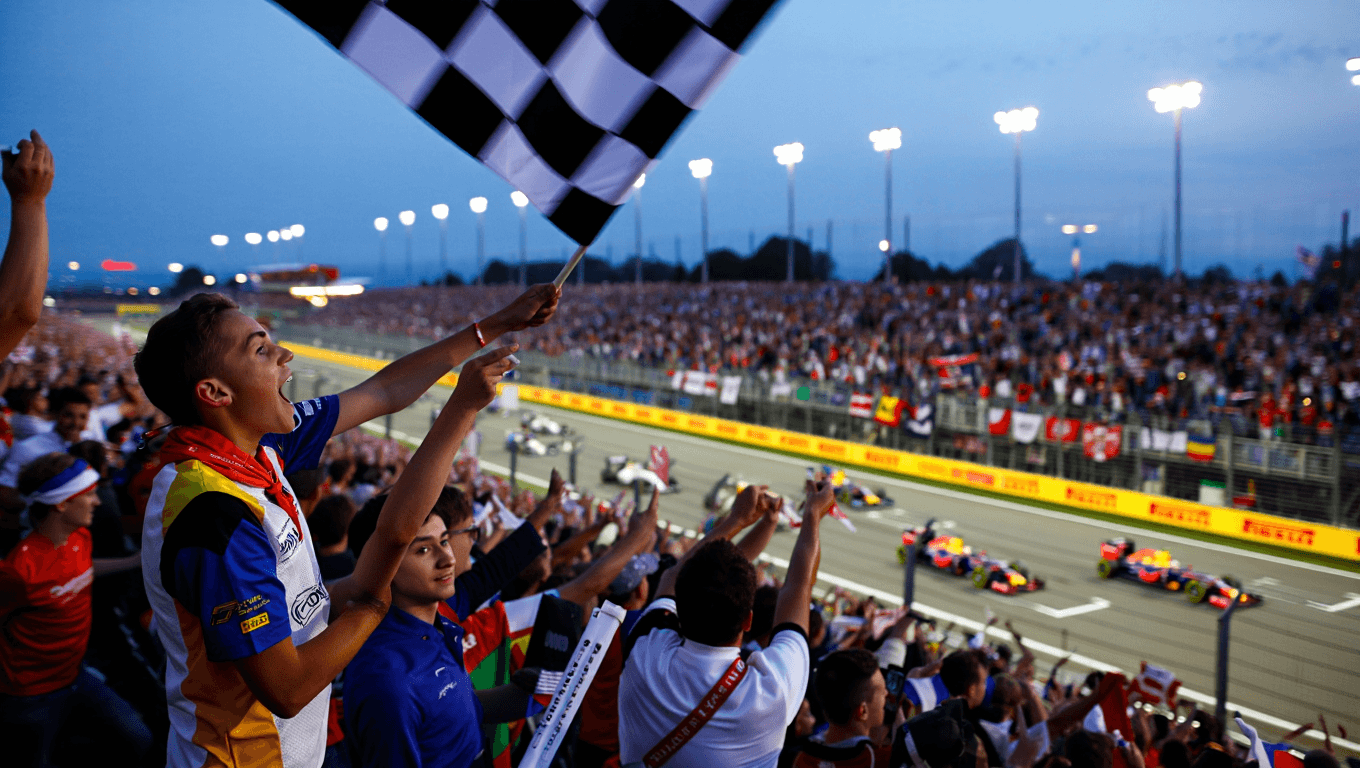 Plan a trip to an F1 race with these expert tips