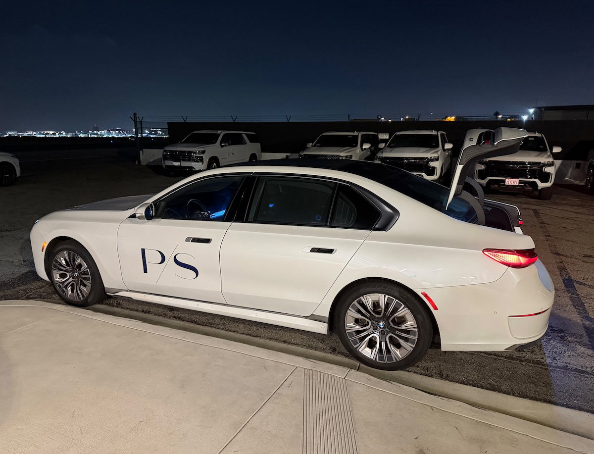 BMW 7-Series used to drive PS LAX passengers across the tarmac to their gate